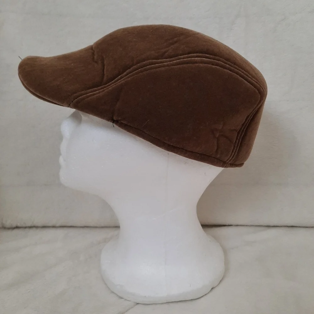 Vintage Feraricci brown velvet newsboy hat